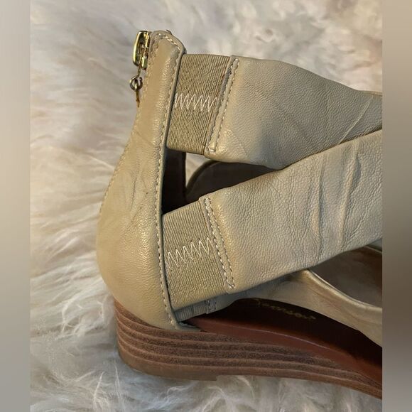 Matt Bernson Delphine Wedge Sandal 8 - Picture 4 of 8